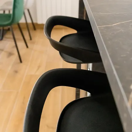 Cerlone 6 By Dimorra Hotel apartamentowy